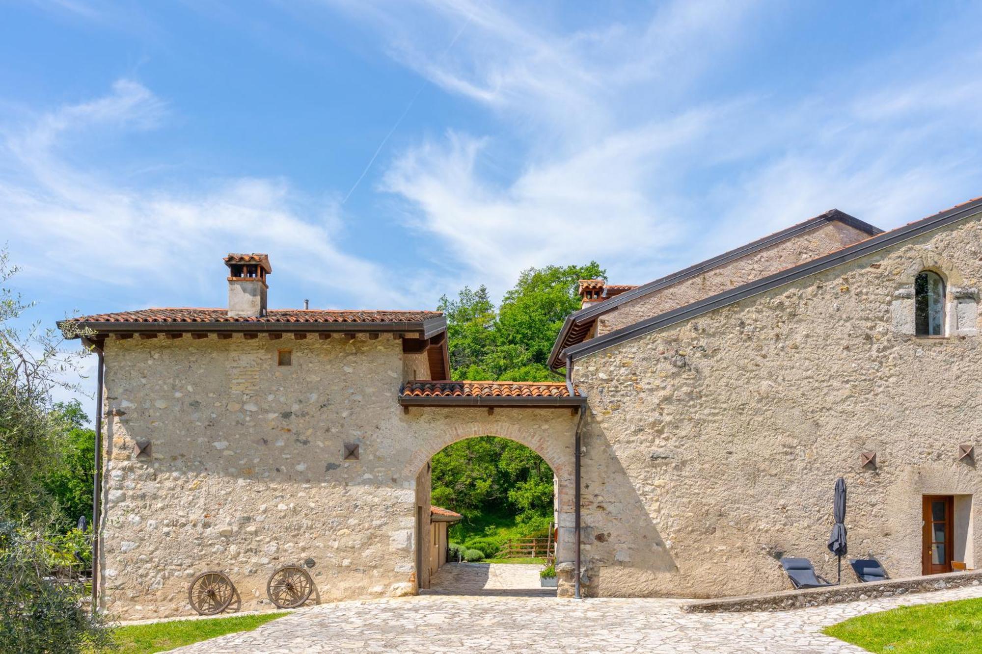 Premignaga Natural Home Gardone Riviera Bagian luar foto