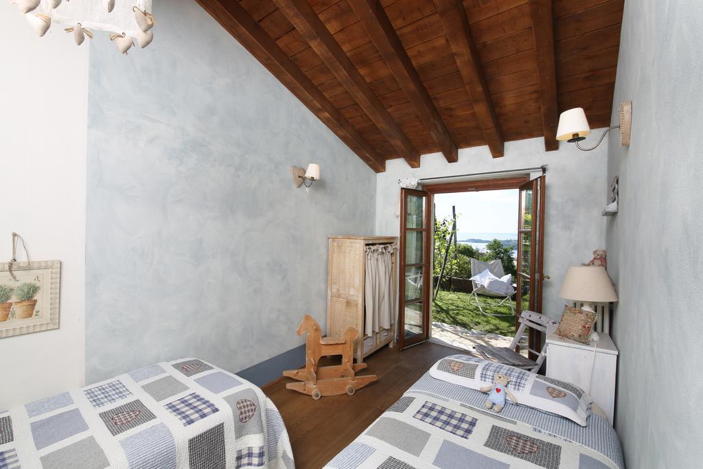 Premignaga Natural Home Gardone Riviera Bagian luar foto
